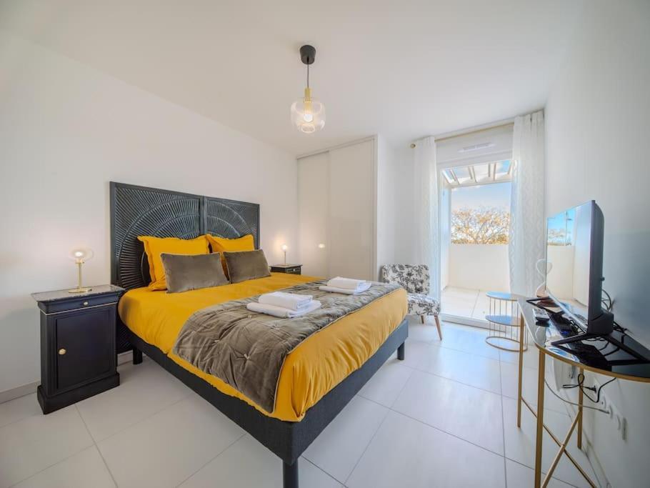 Le Square D'Evan - Appartement De Standing - Grande Terrasse Exterieure - Climatisation 圣埃尔斯 外观 照片
