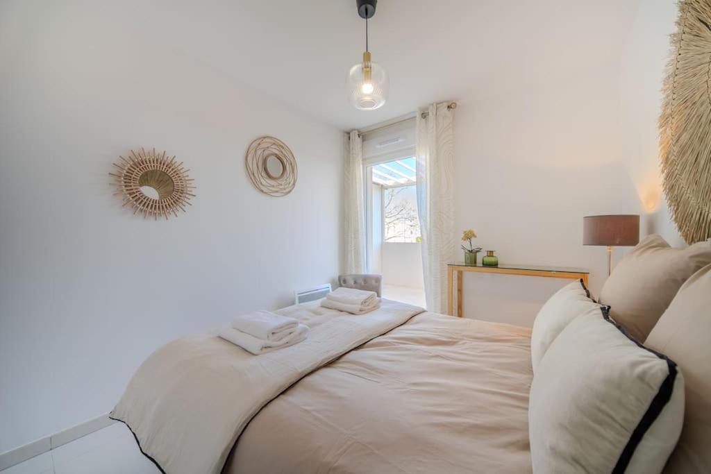 Le Square D'Evan - Appartement De Standing - Grande Terrasse Exterieure - Climatisation 圣埃尔斯 外观 照片