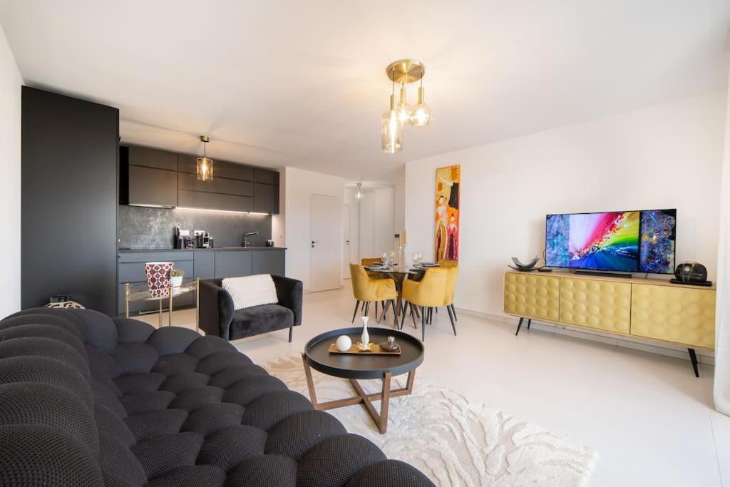 Le Square D'Evan - Appartement De Standing - Grande Terrasse Exterieure - Climatisation 圣埃尔斯 外观 照片