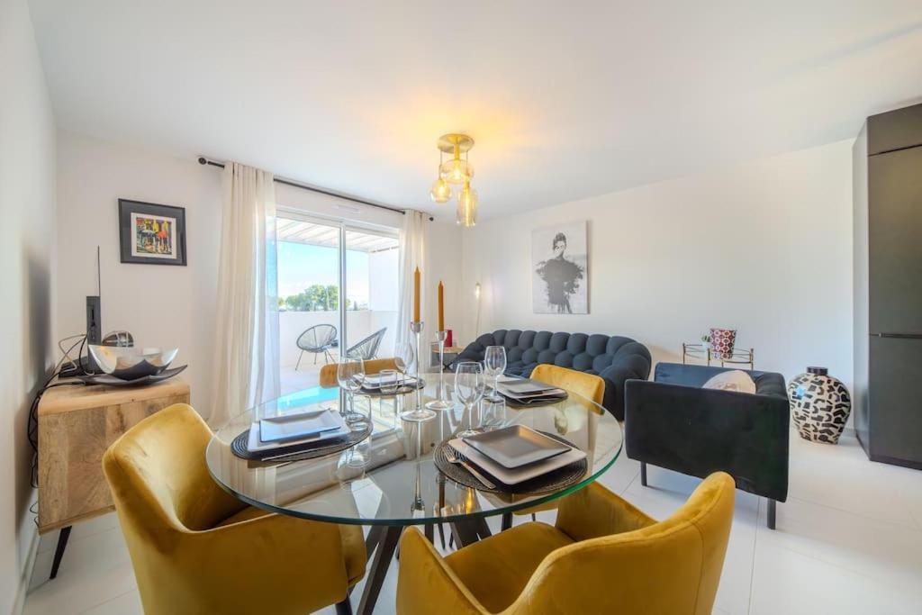 Le Square D'Evan - Appartement De Standing - Grande Terrasse Exterieure - Climatisation 圣埃尔斯 外观 照片
